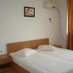 Vendégház Pensiunea Doneli 3*